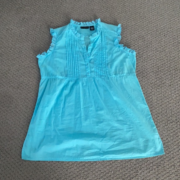 Bay Studio Sleeveless 1/2 Button Ruffle Hem Top - Picture 7 of 11